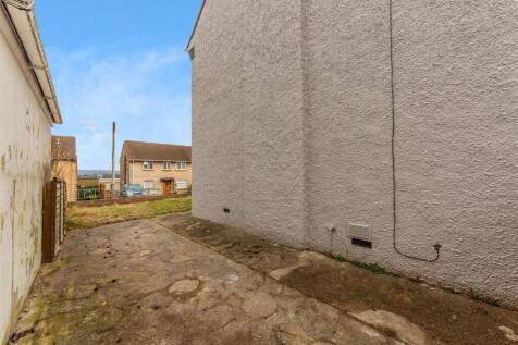 78 Sycamore Road South 13.jpg