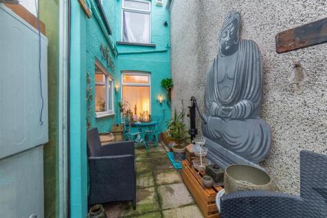 14 Bryn Terrace-15.jpg