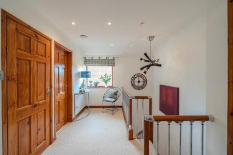 19 Oaks Court-37.jpg