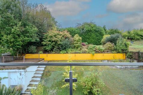 19 Oaks Court-31.jpg