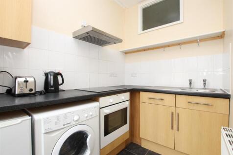 Kitchen.JPG