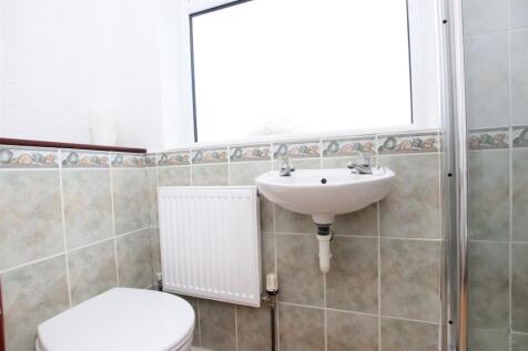 Shower room.JPG