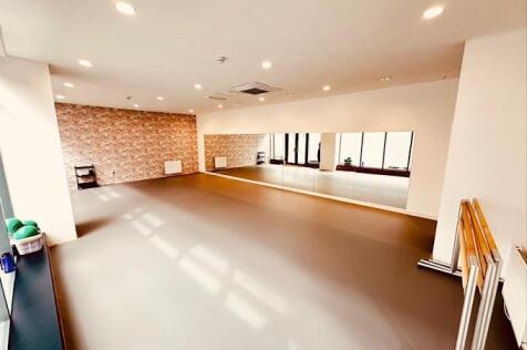 127 Crown Wharf Interior 2.jpg