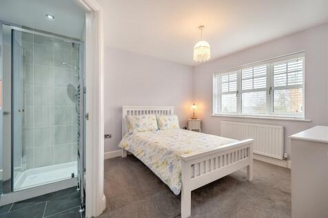 8587310-interior35.jpg