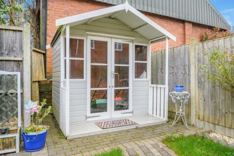 8587310-exterior13.jpg