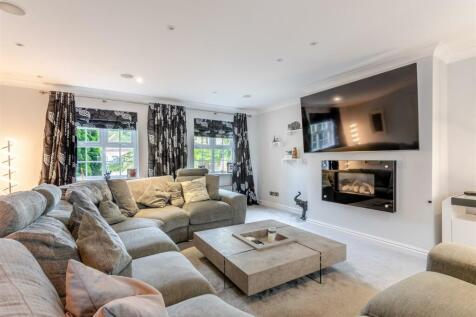 8614848-interior19.jpg