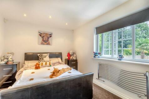 8614848-interior30.jpg