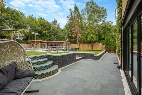 8614848-exterior12.jpg