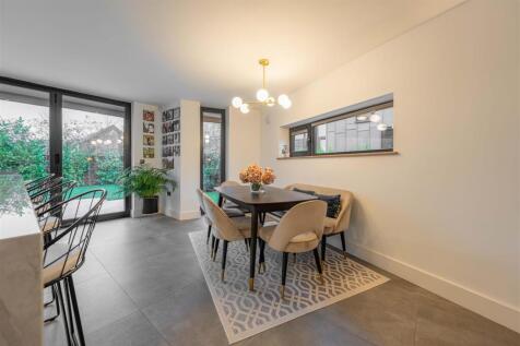 Blackthorn Barn - by Visually Rich 08939.jpg