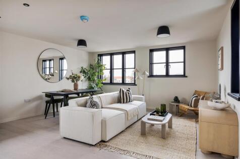 Harley Court, E11
