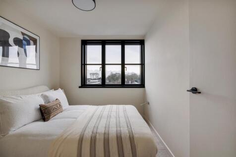 Harley Court, E11