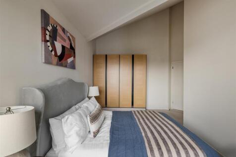 Harley Court, E11