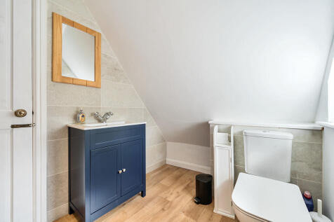 En-suite Shower R...