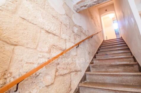 House with patio in Mahon