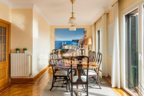 Stately penthouse in Centro Mahon