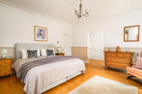 Main suite