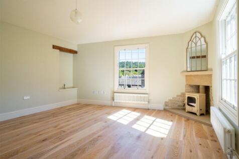 Living Room-3.jpg