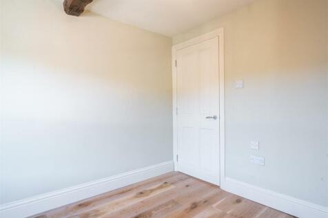 Bedroom 1-2.jpg