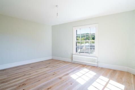 Bedroom 3-2.jpg