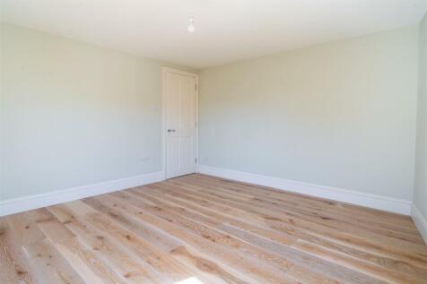 Bedroom 3-3.jpg