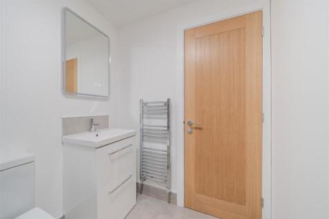 Bathroom-2.jpg