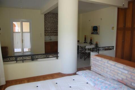Independent flat