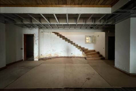 Internal stairs