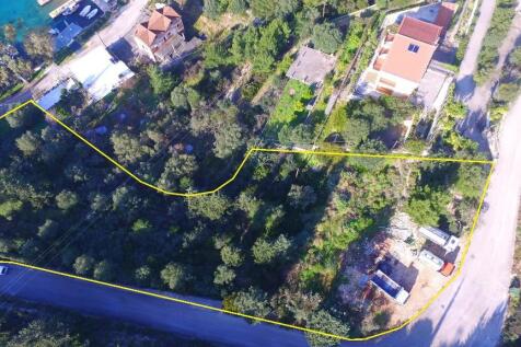 Aerial view &amp; border