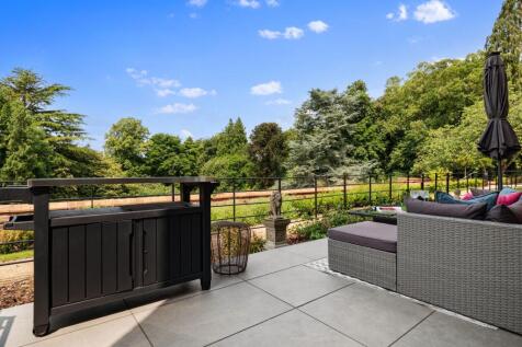 Private terrace BBQ area