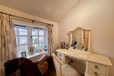 560 London Road-Image (11).jpeg