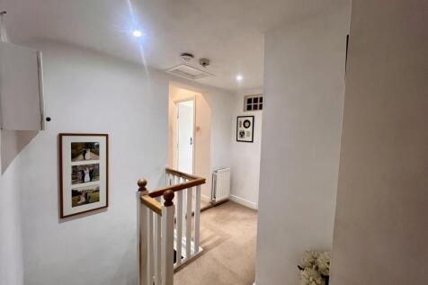 560 London Road-Image (16).jpeg