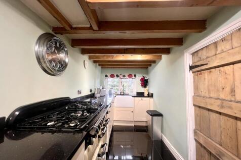 560 London Road-Image (25).jpeg