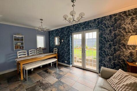 WhatsApp Image 2025-08-20 at 13.22.09_97b86ecb.jpg