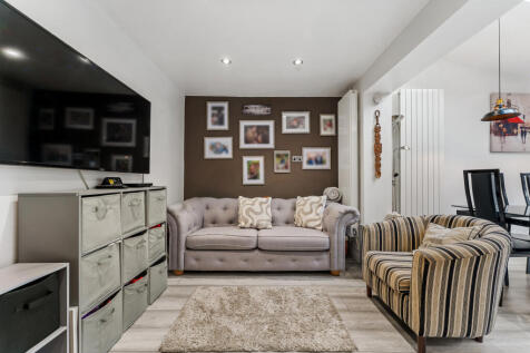 3 Watton Close31.jpg