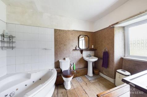 Bathroom 1.1 T202504171337.jpg