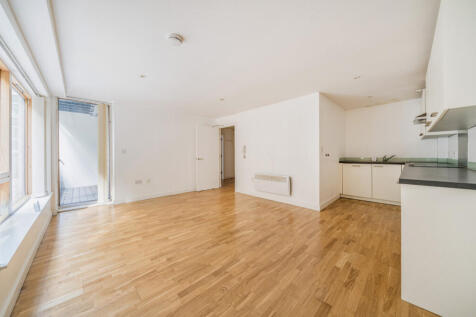 1305771-5-684bf52...