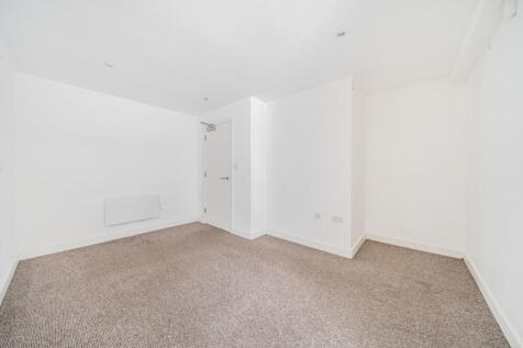 1305771-10-684bf9...