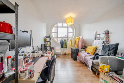 1324809-3-689a19d...