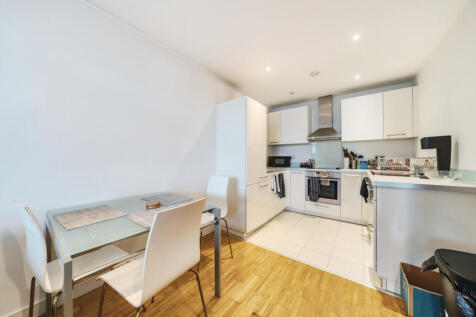 1330802-11-68a5a3...