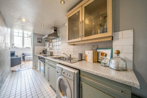 1350430-7-68bee50...