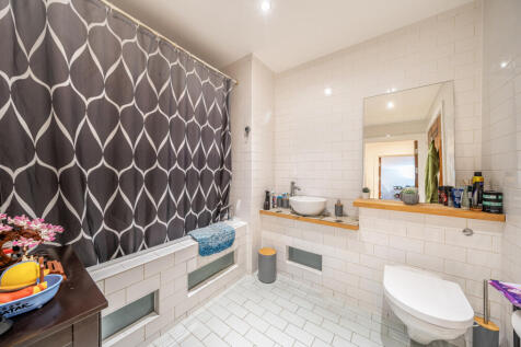 1357773-6-68cbf6e...