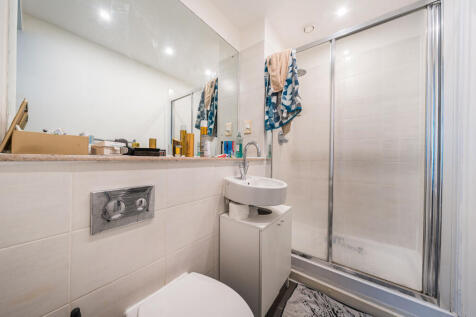 1370477-12-68f7aa...