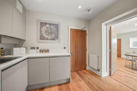 Utility Room to Kitchen