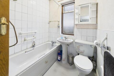 CAM05672G0-PR0095-STILL003