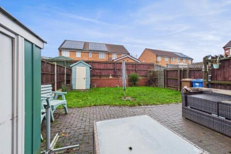 CAM04825G0-PR0246-STILL003