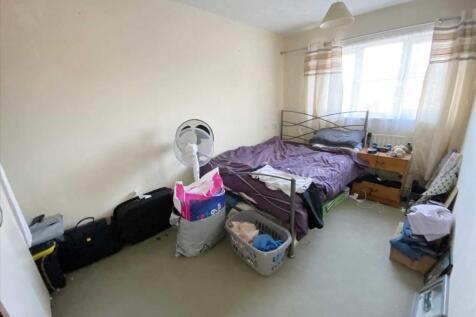 Bedroom 1: