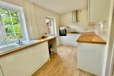 2 Walden Place Kitchen.jpg