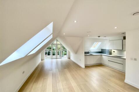 Kitchen_dining area pic 2.jpg