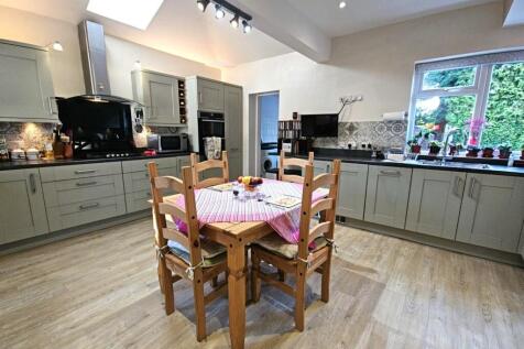 Refitted Extended Dining Kitchen
