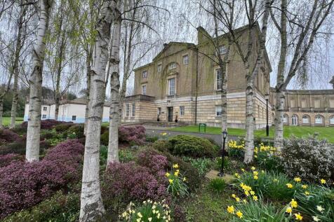 Thorndon Hall.jpg